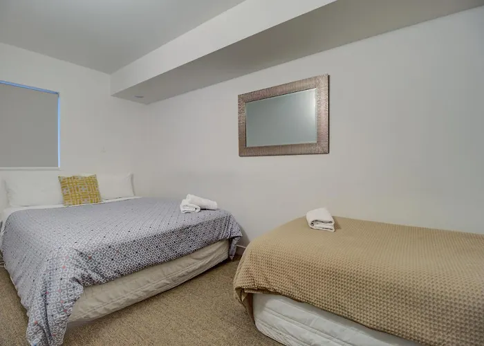 Lakefront Apartments,18 Lake Esplanade Road