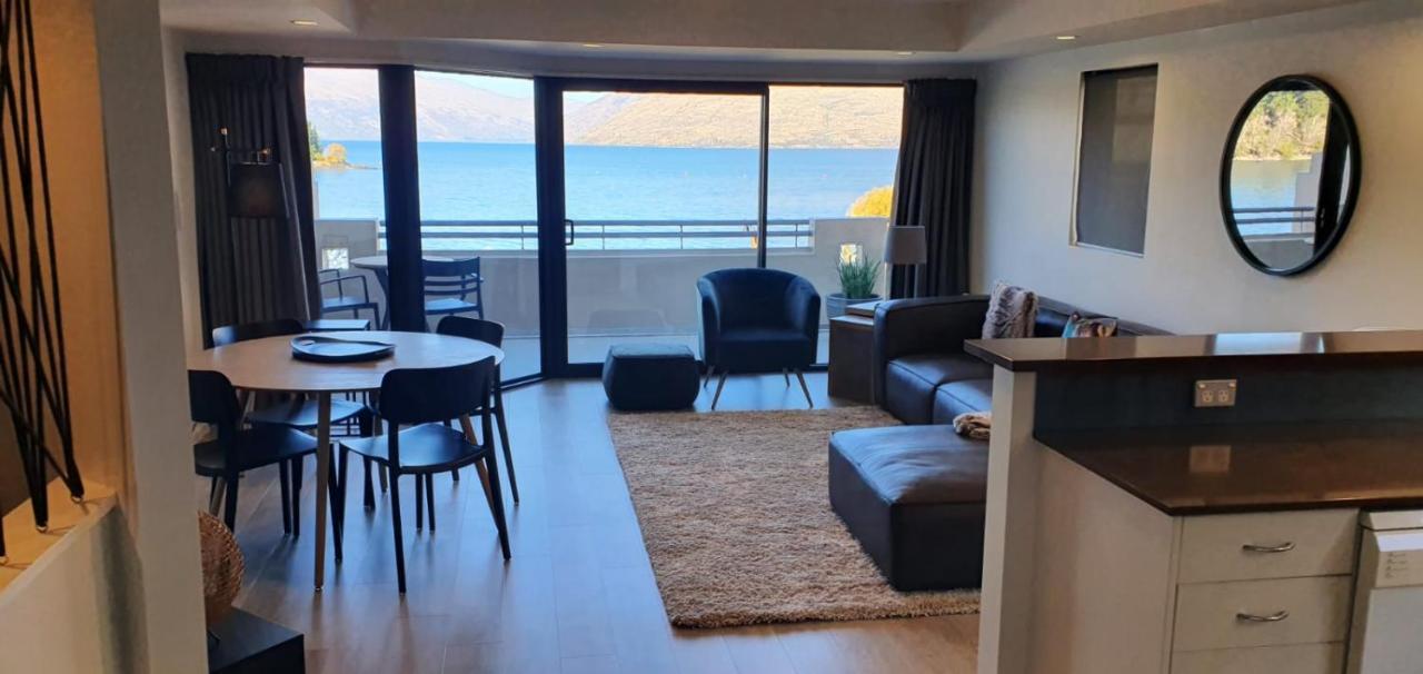 Aparthotel Lakefront Apartments,18 Esplanade Road